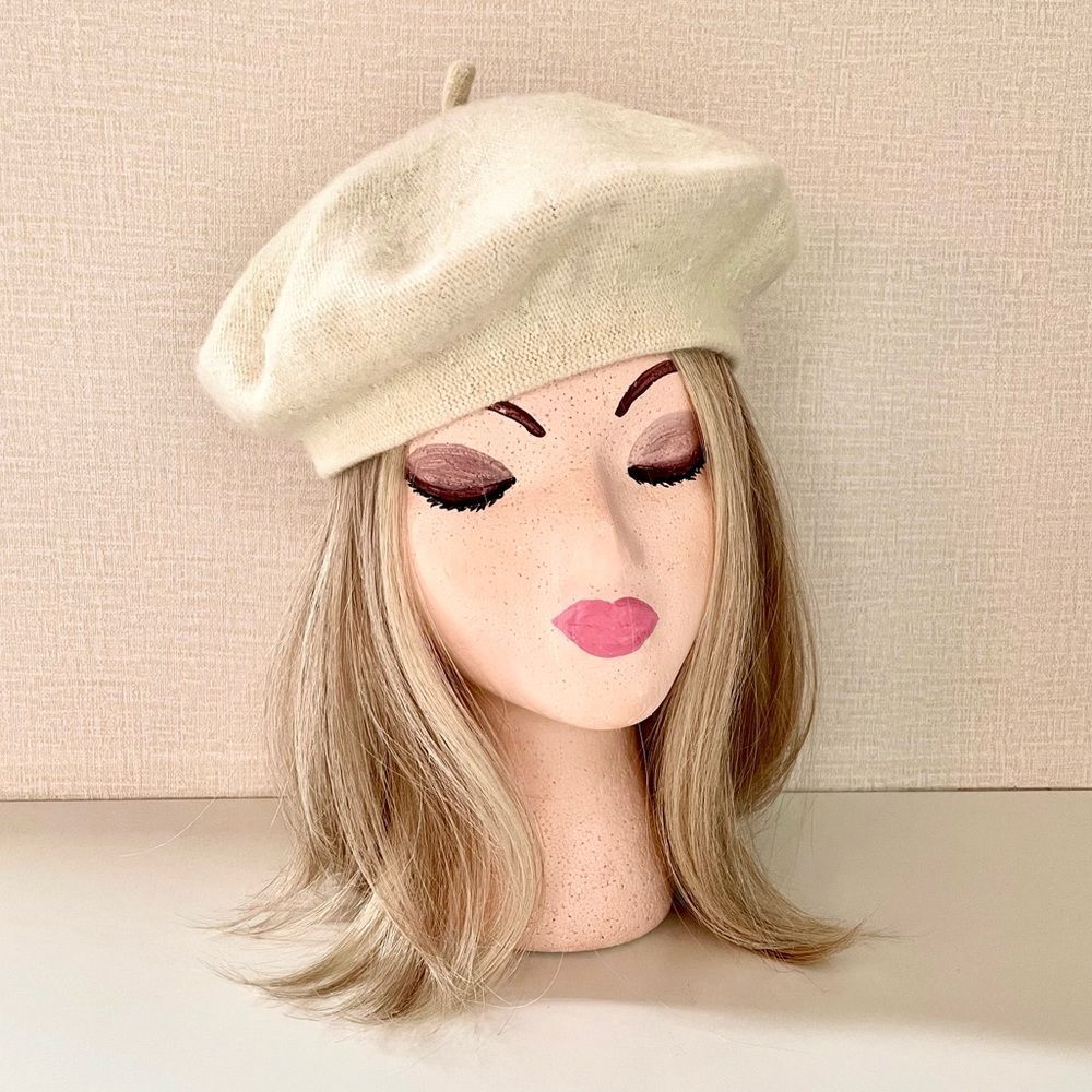 French Style Beret, Cream, Felted Wool like Feel, Classic Tail at Center…